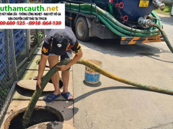 Rút hầm cầu khu vực chợ, trung tâm thương mại