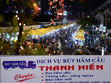 Thông cống nghẹt bồn cầu tại chợ Bà Hom