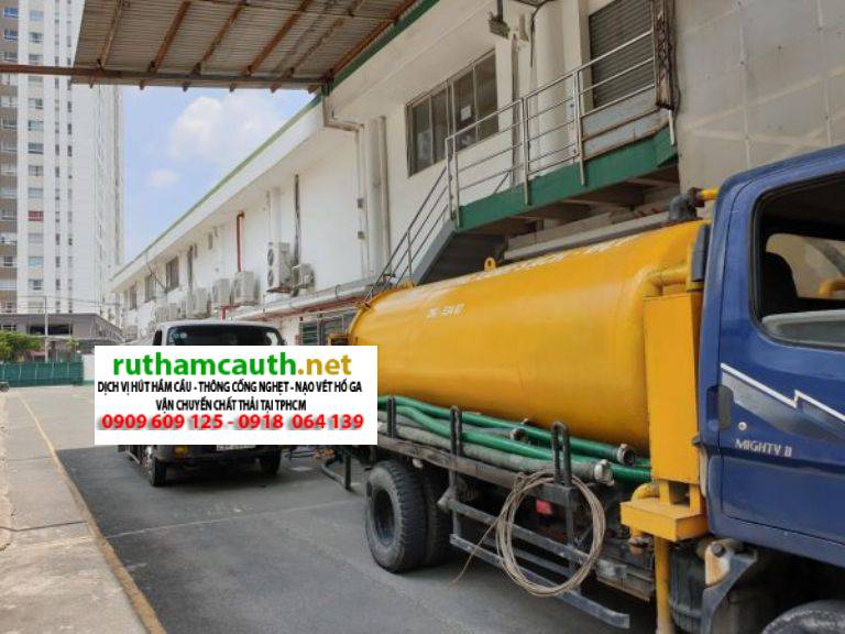 Báo giá hút hầm cầu, bể phốt theo xe rẻ nhất 2025, tư vấn dịch vụ