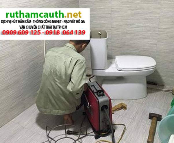 Bồn cầu bị tụt nước là do đâu? Cách khắc phục đơn giản