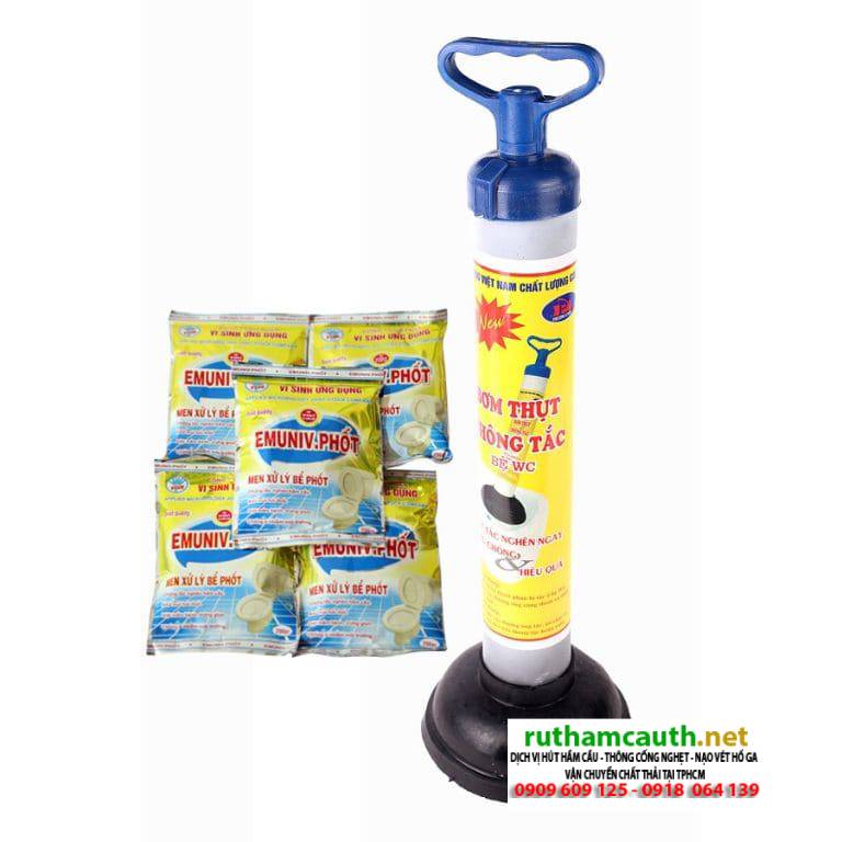 Hướng Dẫn Cách Hút Hầm Cầu Bằng Cây Thụt Bồn Cầu Đơn Giản