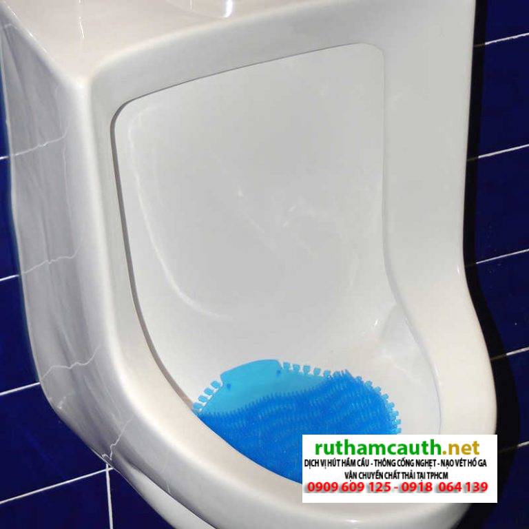 Cách khử mùi bồn tiểu nam hiệu quả dễ dàng, vệ sinh nhanh chóng