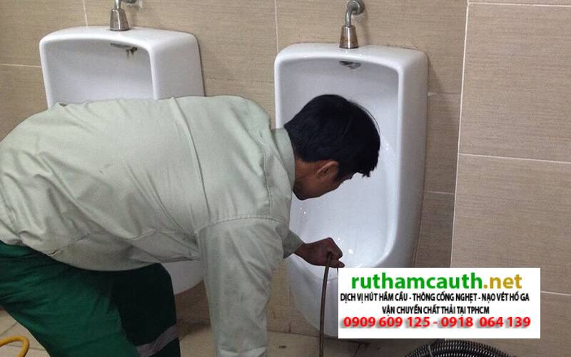 Cách khử mùi bồn tiểu nam hiệu quả dễ dàng, vệ sinh nhanh chóng