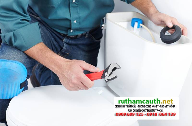 cach-sua-bon-ve-sinh-khong-co-nuoc-cuc-nhanh