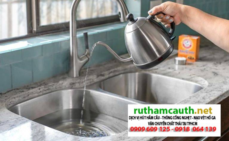 Cách Thông Cống Bị Tắc Mỡ Nhanh Chóng, Hiệu Quả 100%