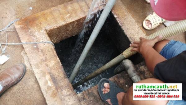 Chất thải hầm cầu