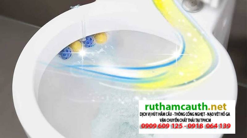 Một viên tẩy bồn cầu dùng được bao lâu