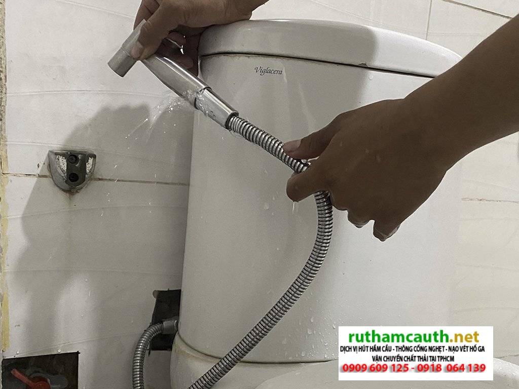 Bảng báo giá sửa bồn cầu, sửa toilet, sửa cống thoát nước Bình Dương