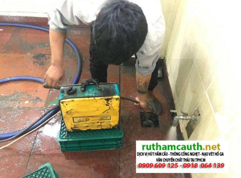 Cách Thông Cống Bằng Súng Thông Cống Nén Khí Đơn Giản Nhất