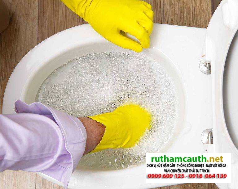 Thành Phần Và Tác Hại Của Bột Thông Cống Đối Với Cơ Thể