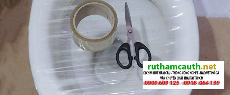 Cách Thông Bồn Cầu Bằng Băng Dính Hiệu Quả Tại Nhà