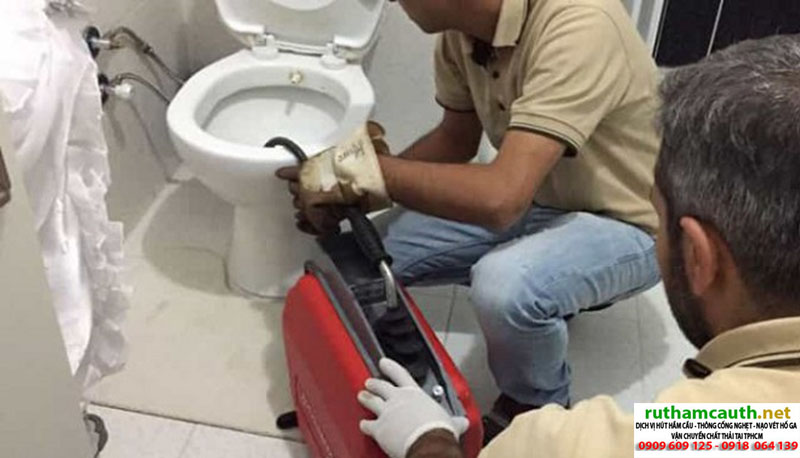 Dịch vụ xử lý nghẹt toilet tại chợ Bến Thành