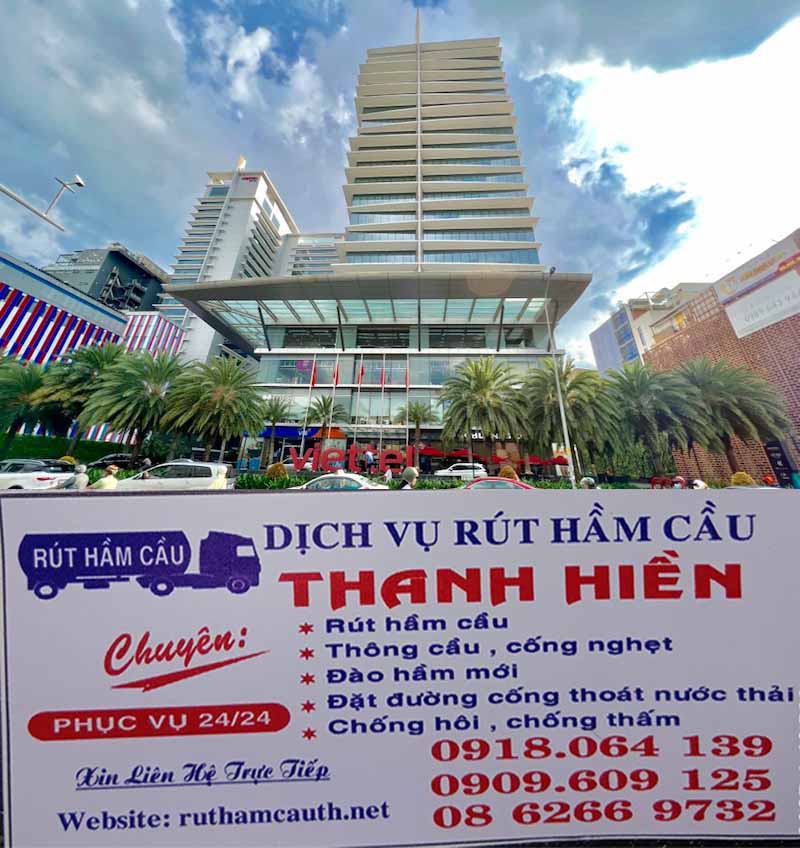 Rút hầm cầu tại tòa nhà văn phòng quận 10